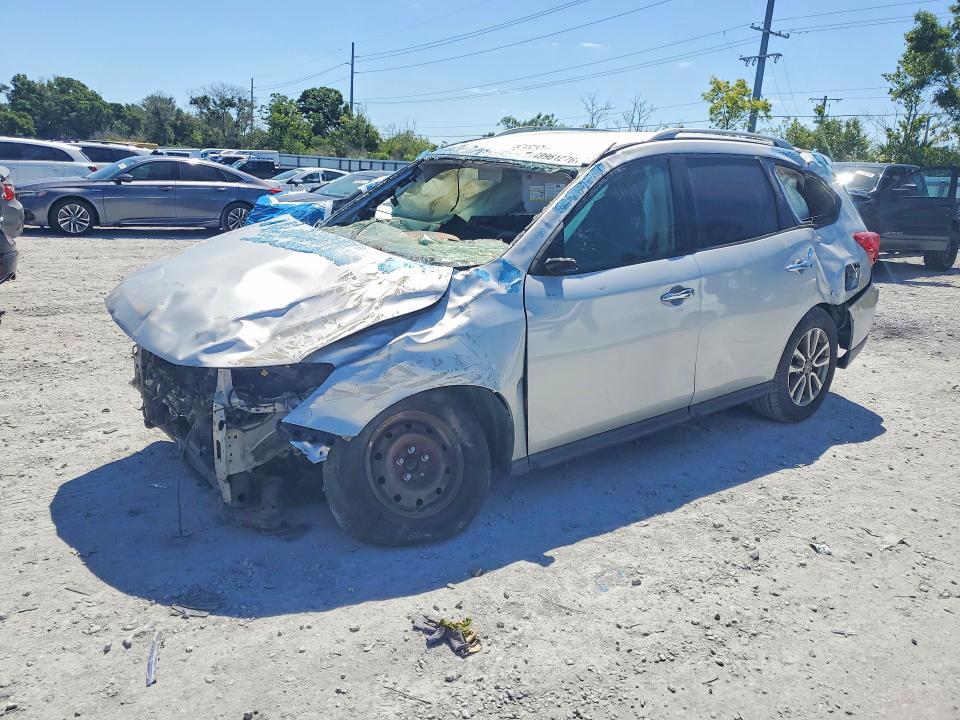 2018 Nissan Pathfinder sv