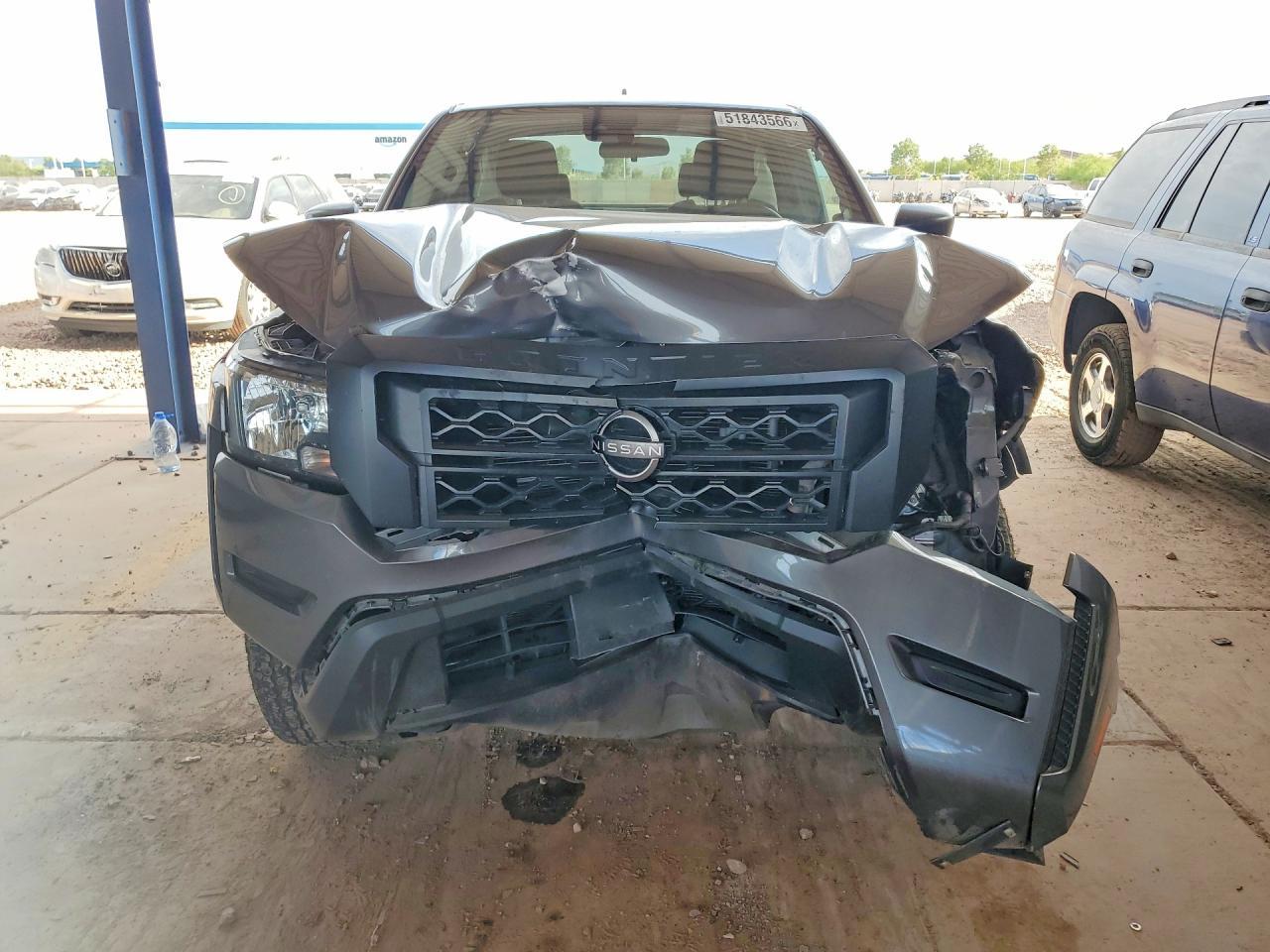 2022 Nissan Frontier S