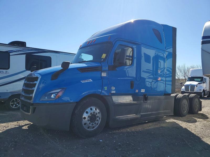 2020 Freightliner Cascadia 126 Semi Truck