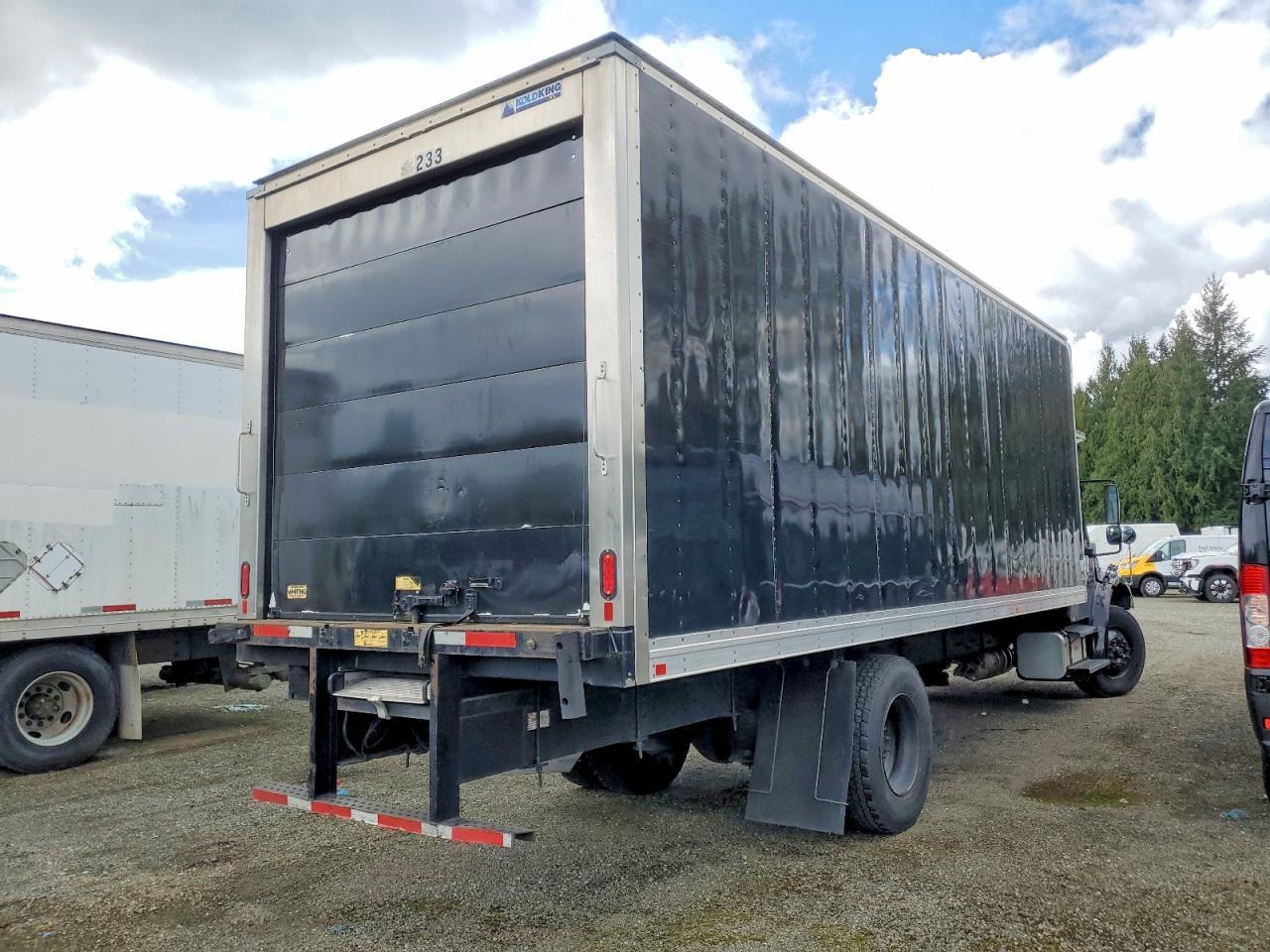 2020 Freigliner 2020 Freightliner Business Class M2 Refrigerated B