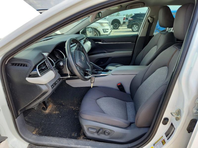 2020 Toyota Camry le