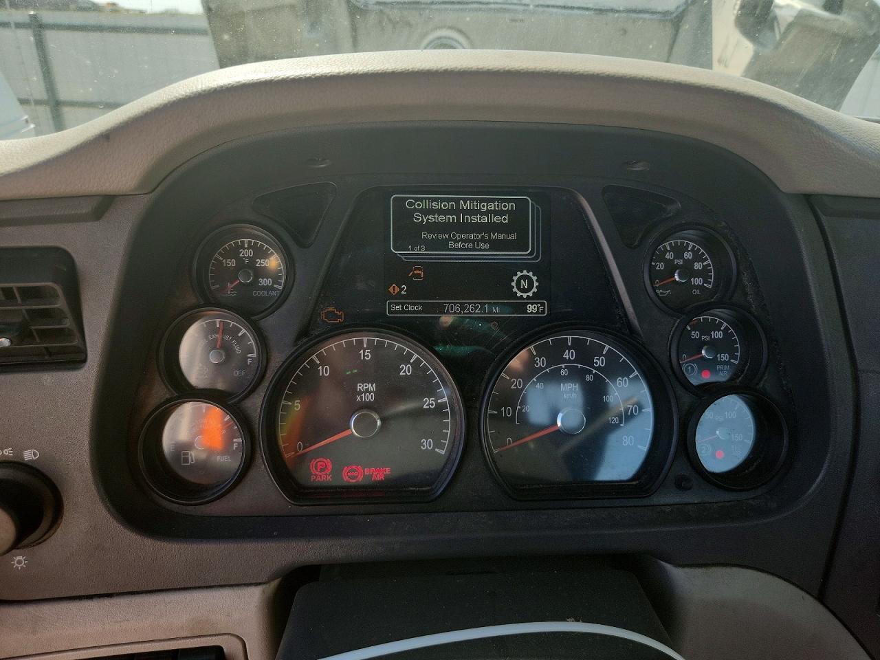 2018 Peterbilt 579 Semi Truck