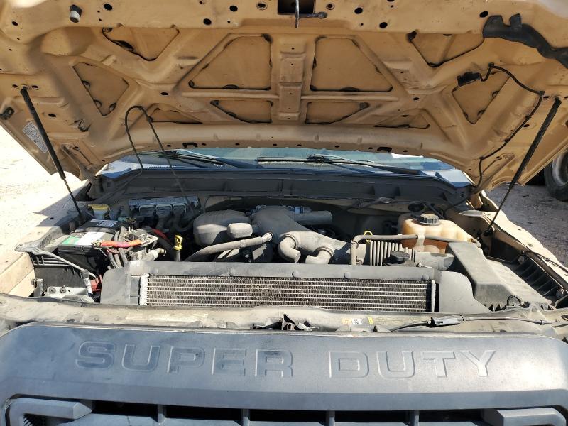 2013 Ford F450 Super Duty Flatbed Truck