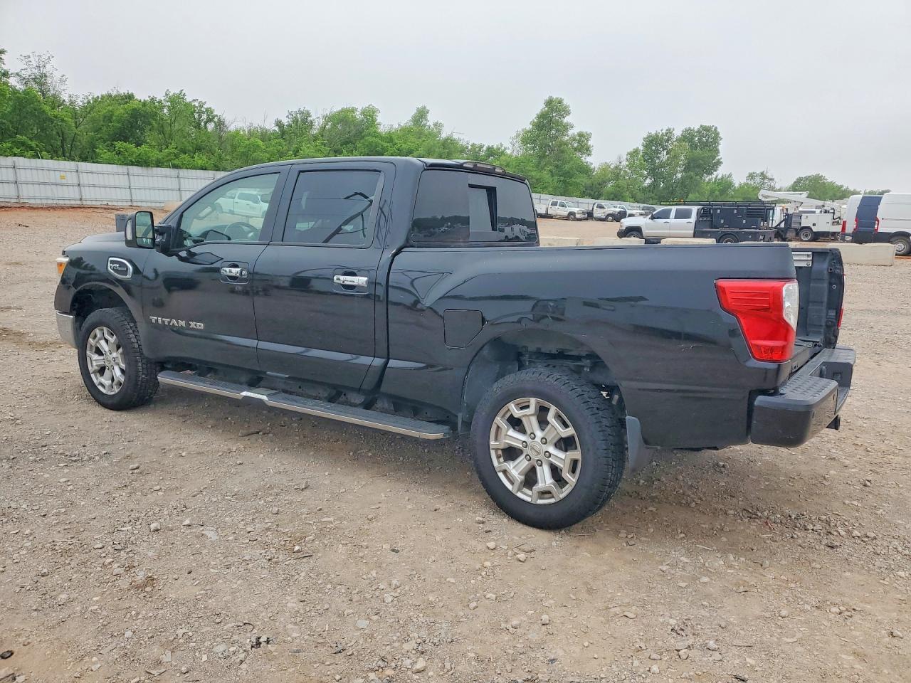 2017 Nissan Titan XD SV