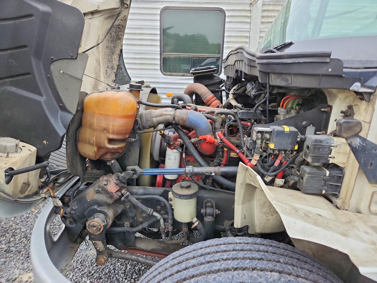 2017 International 4300 BOX Truck