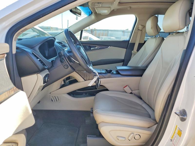 2019 Lincoln Nautilus Select