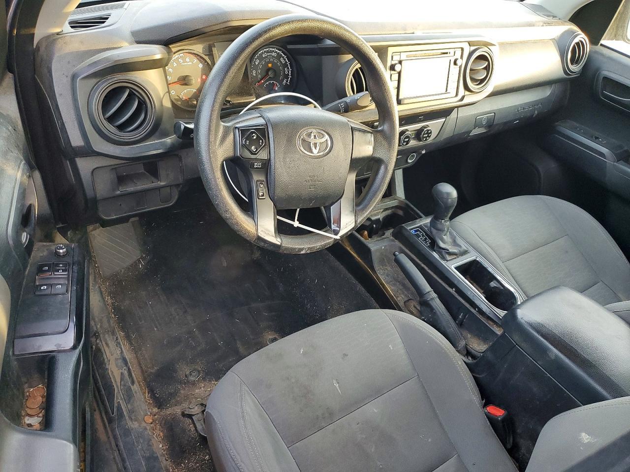 2016 Toyota Tacoma SR
