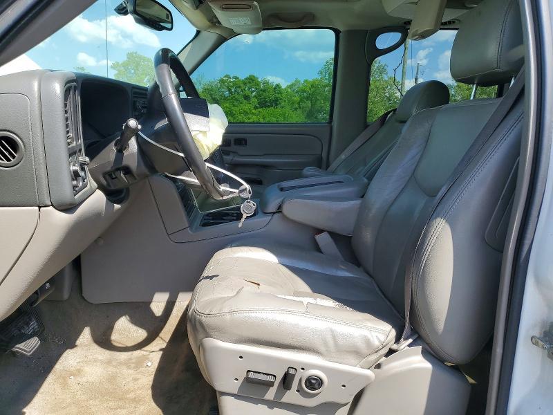 2004 Chevrolet Suburban C1500