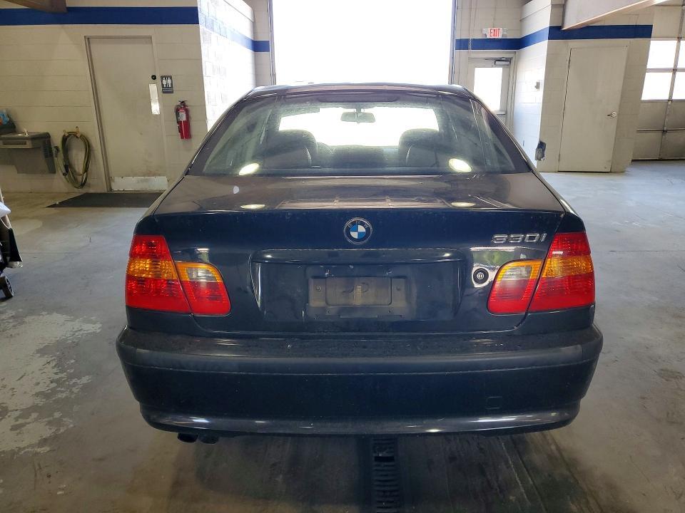 2003 BMW 330 i