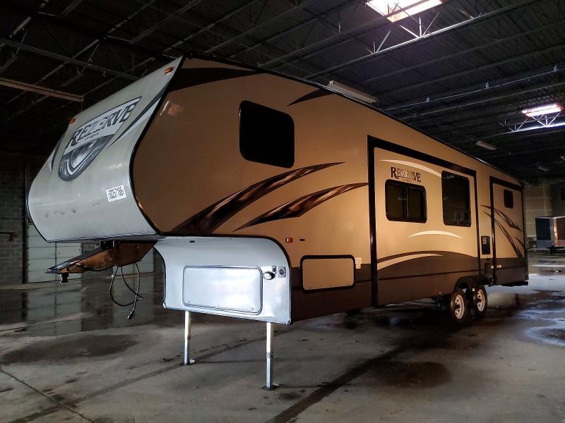 2016 Crossroads RV Rezerve