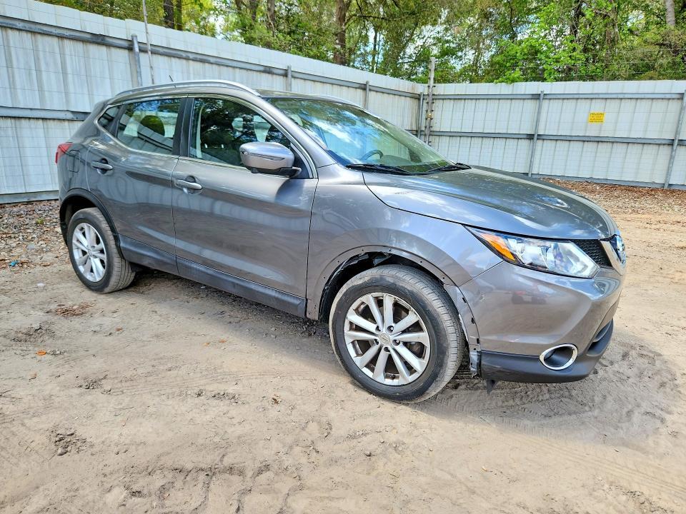 2018 Nissan Rogue Sport sv