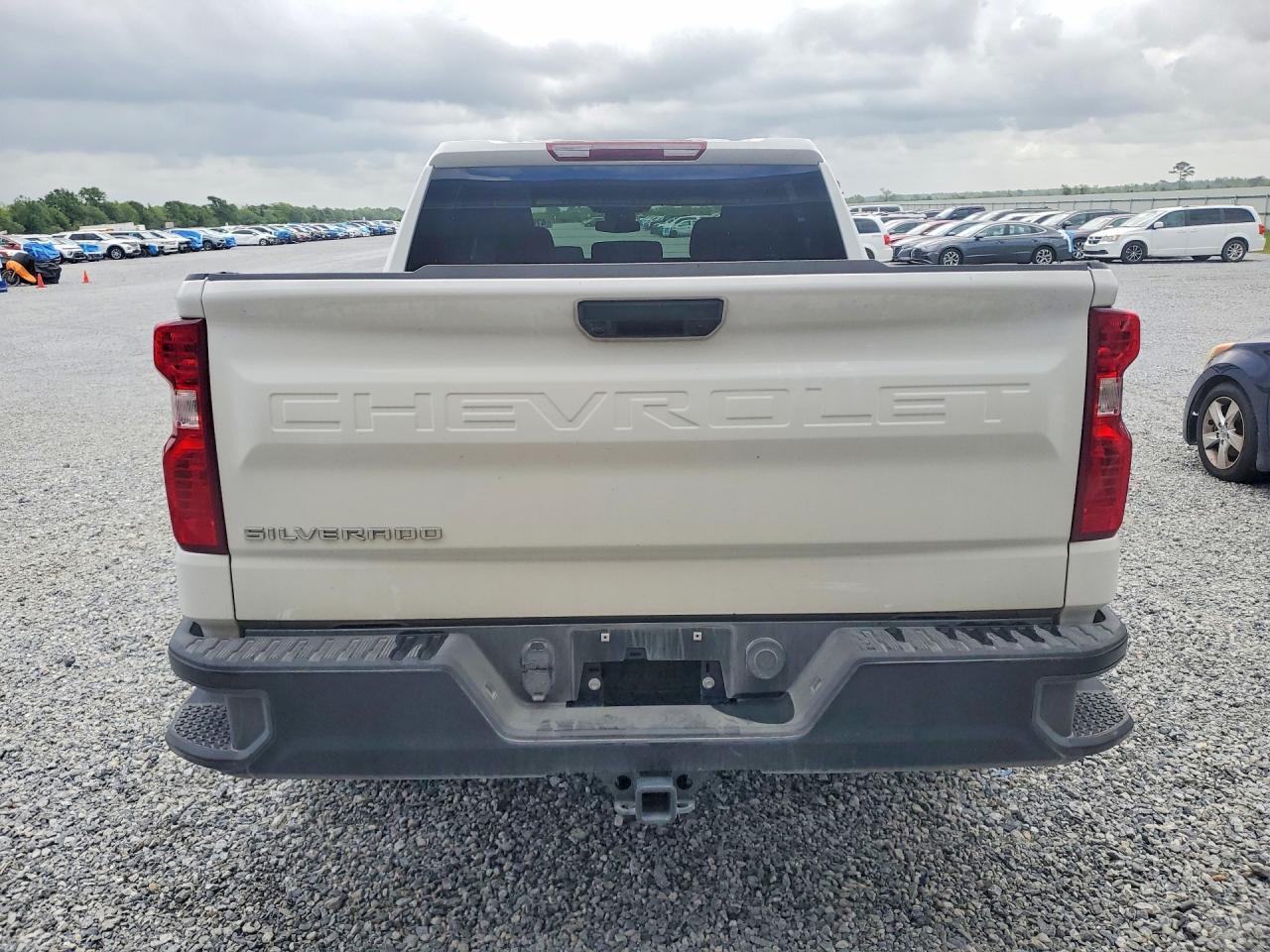 2025 Chevrolet Silverado C1500