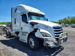 Salvage trucks for sale at Fredericksburg, VA auction: 2020 Freightliner Cascadia 126 Semi Truck