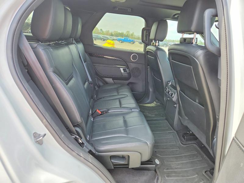 2020 Land Rover Discovery se