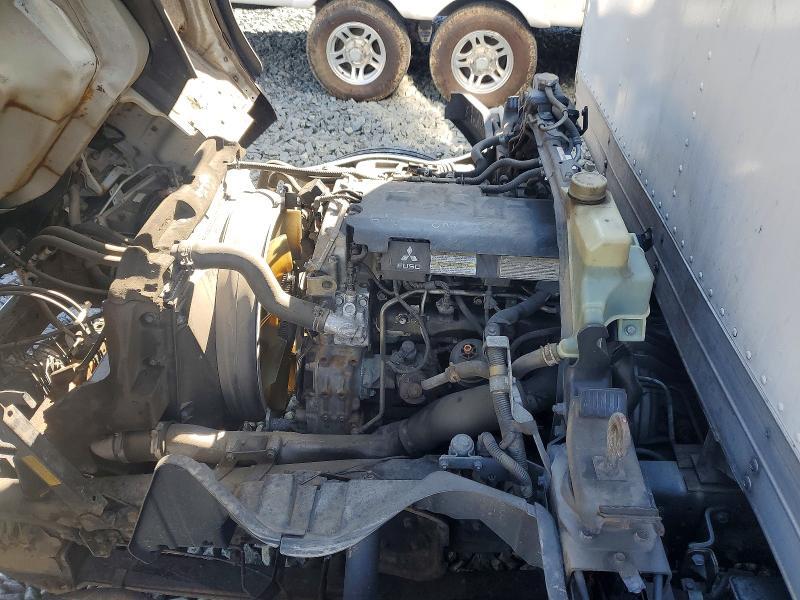 2015 Mitsubishi FEC72S BOX Truck