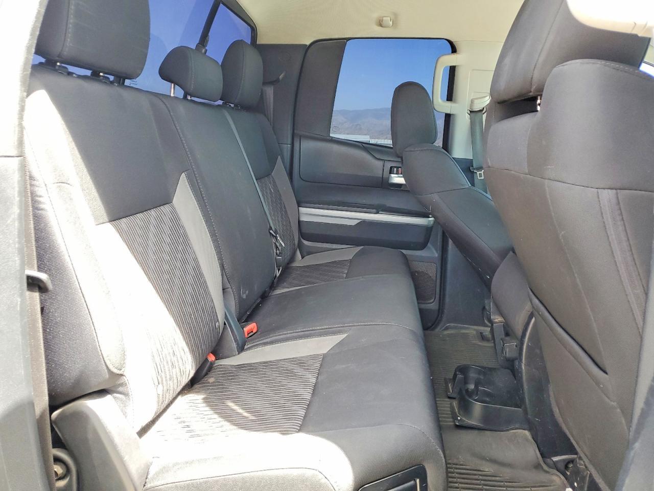 2017 Toyota Tundra SR5