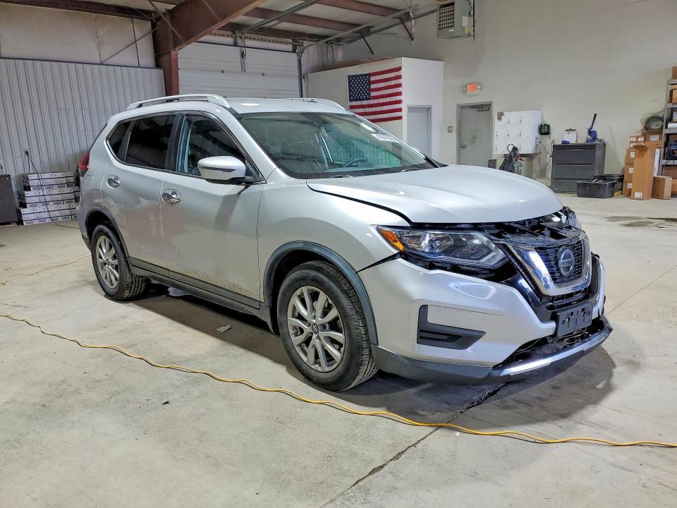 2018 Nissan Rogue sv