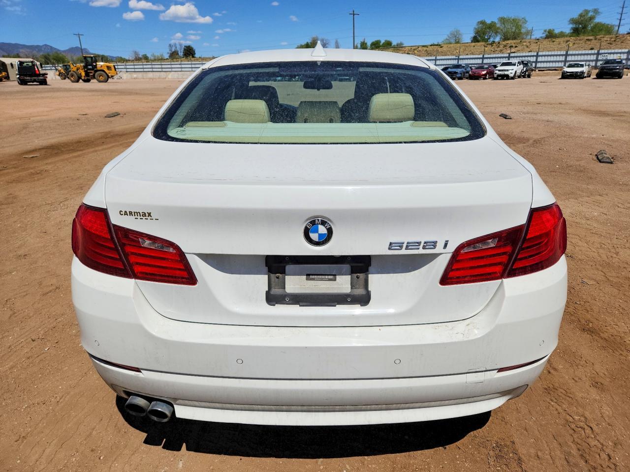 2013 BMW 528 i