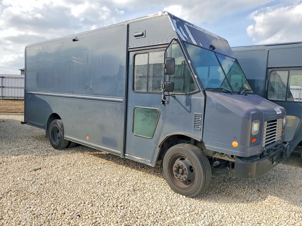 2020 Ford F59 Delivery Truck
