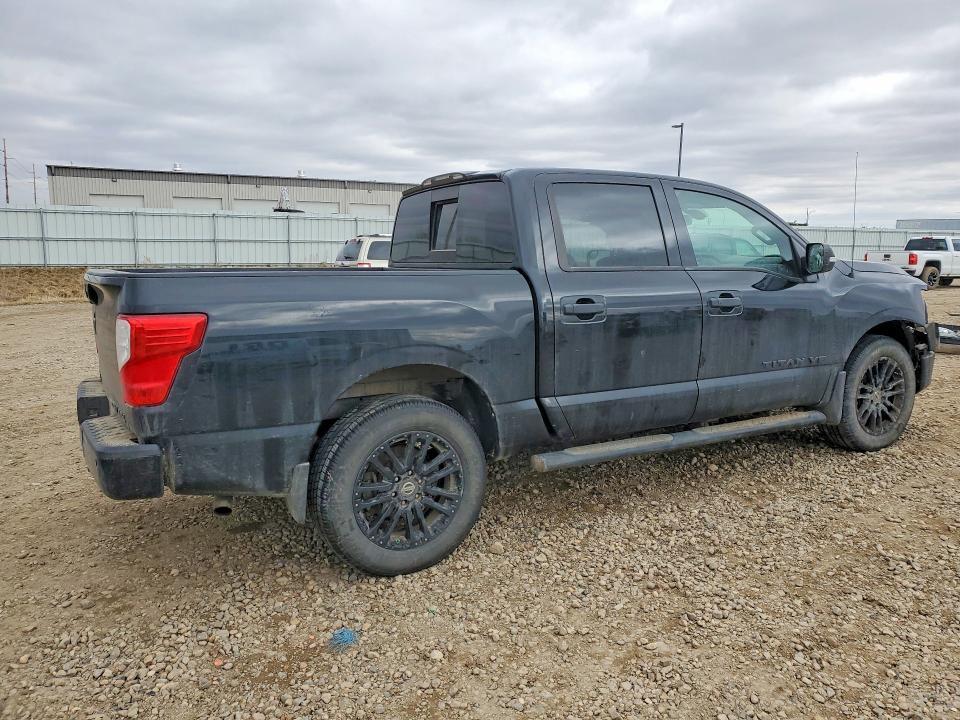 2019 Nissan Titan SV