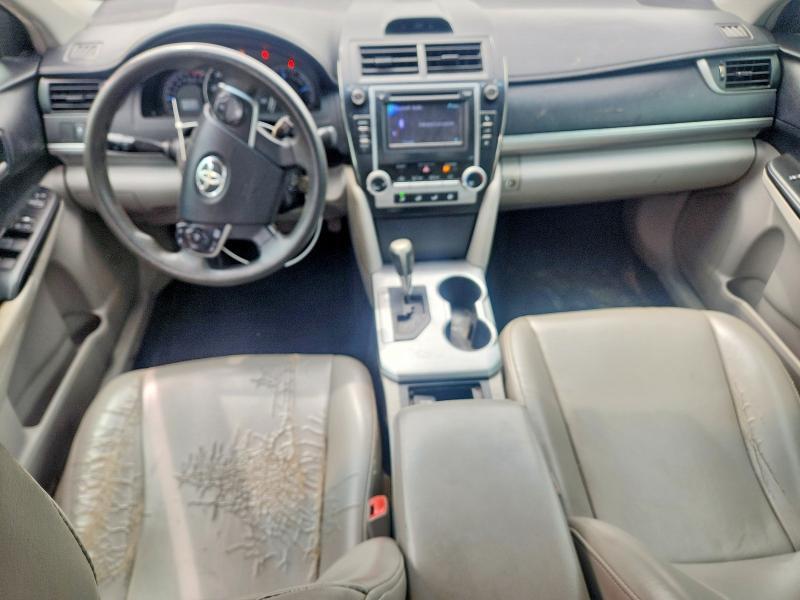 2014 Toyota Camry le