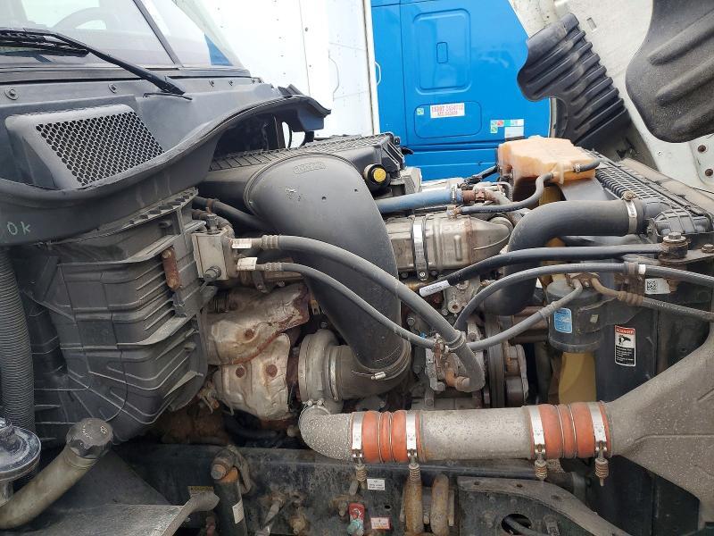 2016 Freigliner 2016 Freightliner Cascadia 125 Semi Truck