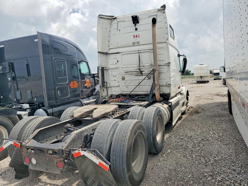 2006 Volv O vnl Semi Truck