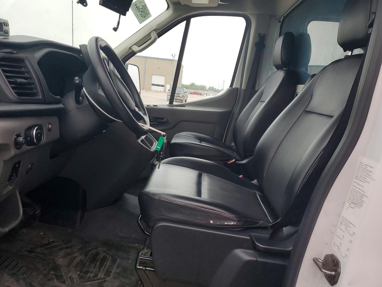 2022 Ford Transit Delivery Truck