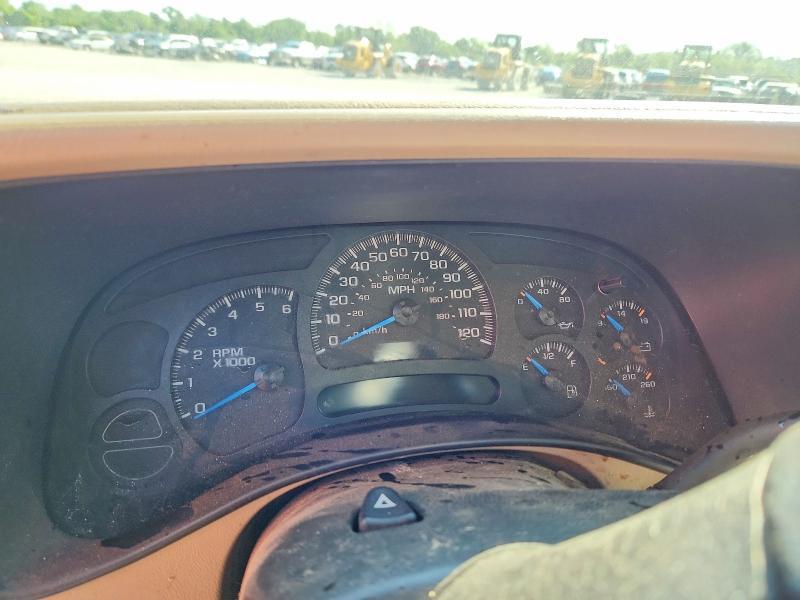 2004 Chevrolet Suburban K1500