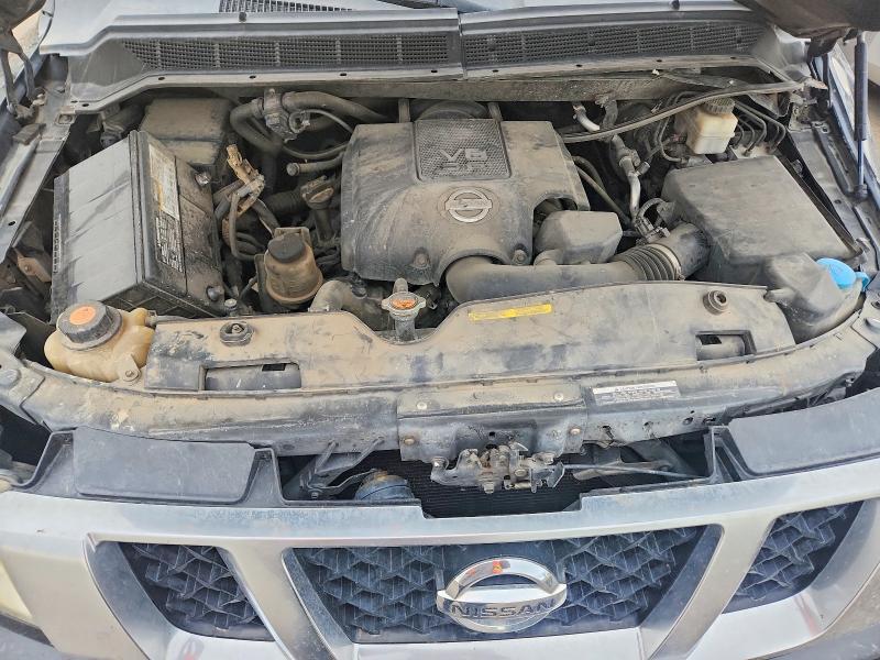 2013 Nissan Titan sv