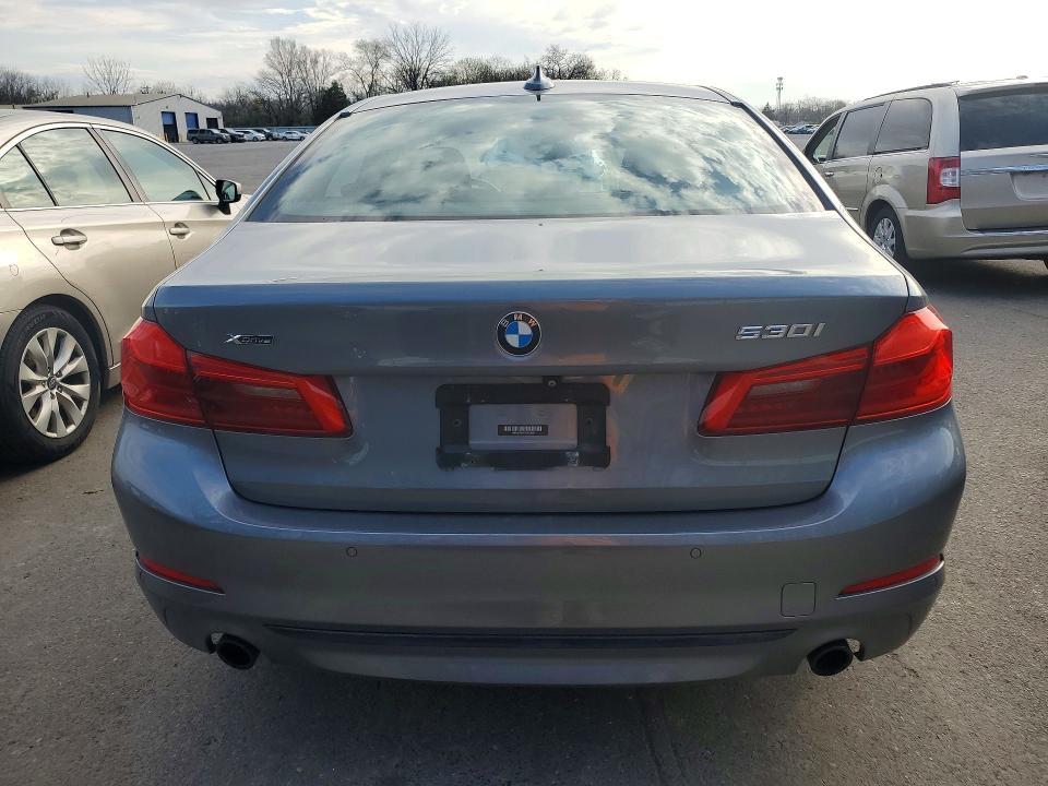 2019 BMW 530 xi