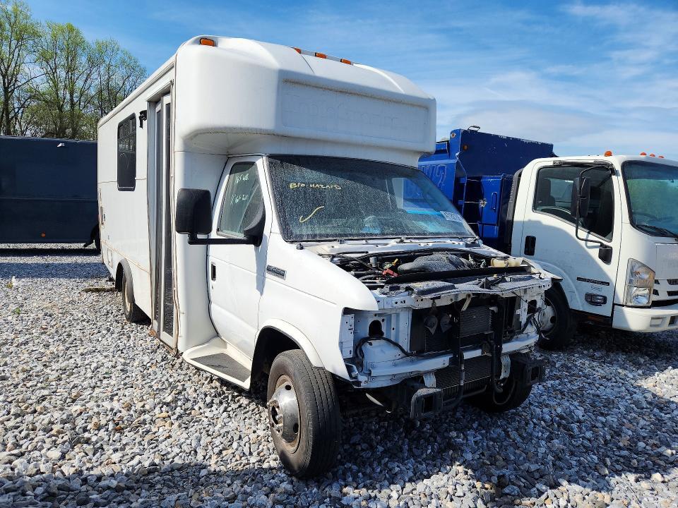 2016 Ford E450 Utility / Service Truck