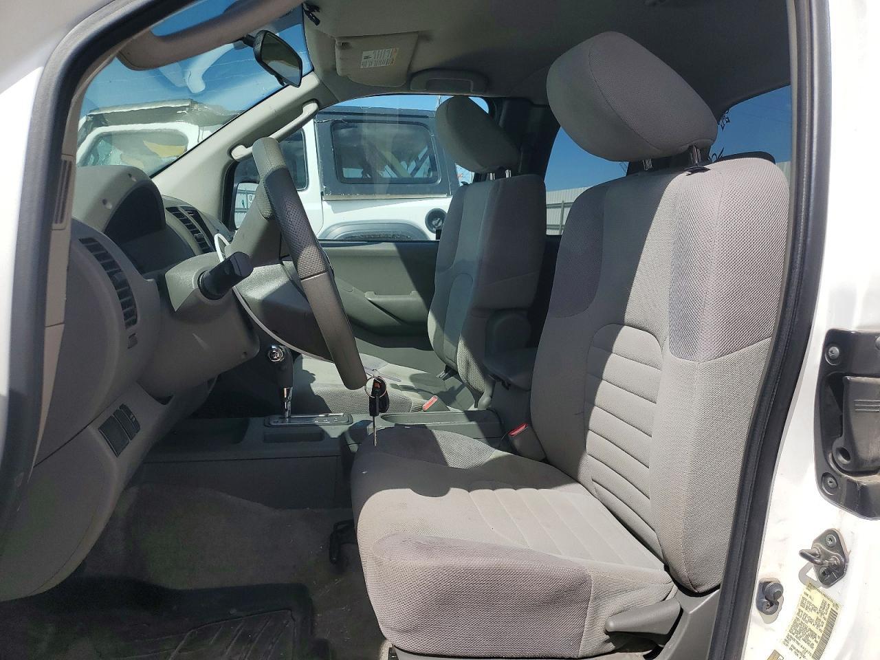 2011 Nissan Frontier S