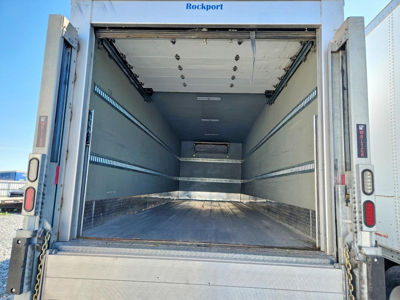 2020 Freigliner 2020 Freightliner Business Class M2 Refrigerated B