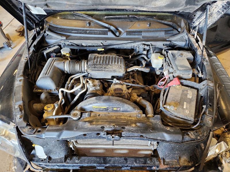 2005 Dodge Dakota SLT Flatbed Truck