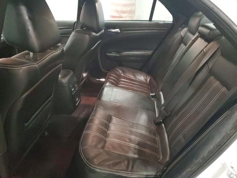2016 Chrysler 300 s