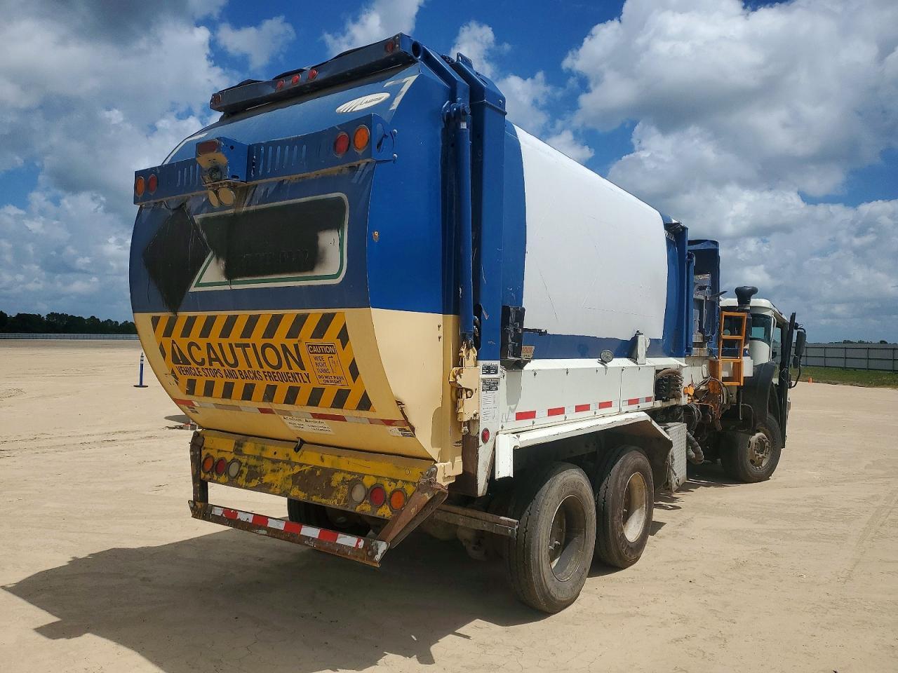 2018 Mack Refuse Truck