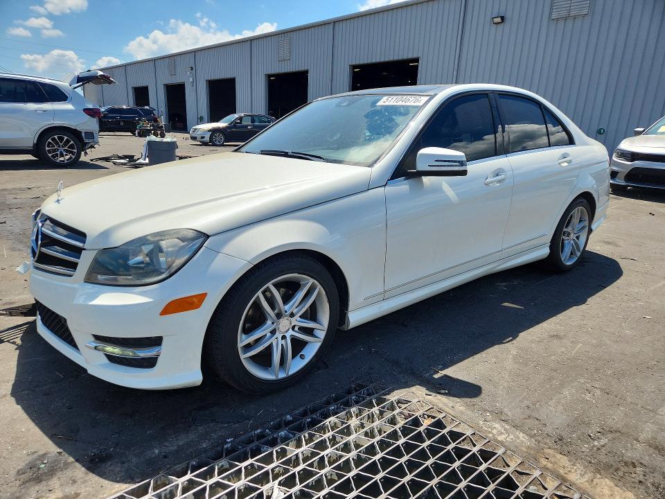 2014 Mercedes-Benz C 250