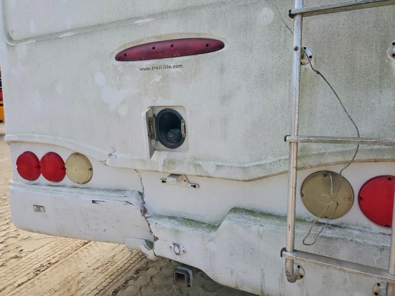 2002 Workhorse Custom Chassis P32 RV