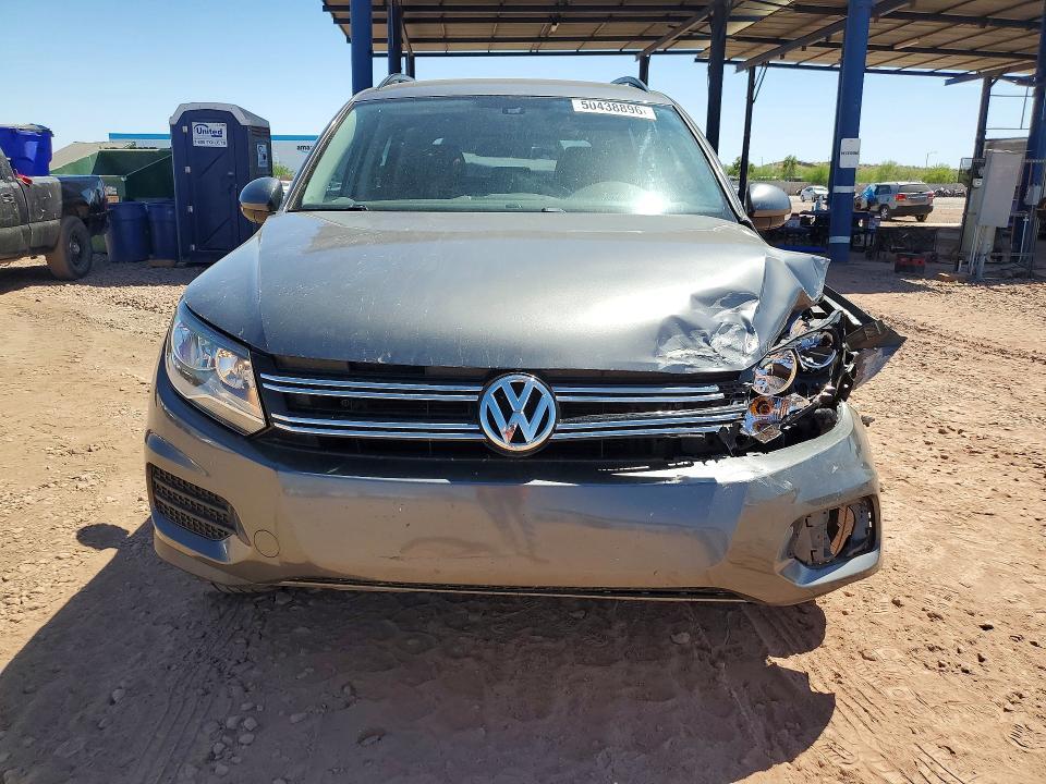 2016 Volkswagen Tiguan s