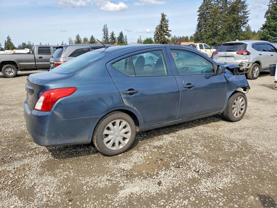 2015 Nissan Versa 1.6 s