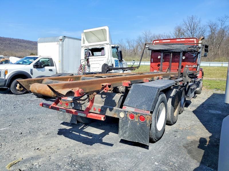 2006 Volvo Vhd Roll-off Container Truck