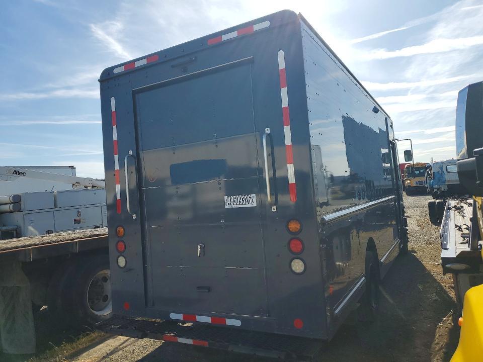 2021 Freightliner MT45G Chassis Delivery Truck