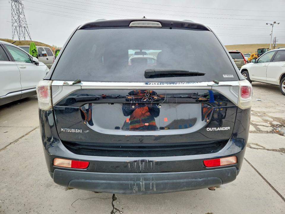 2014 Mitsubishi Outlander se