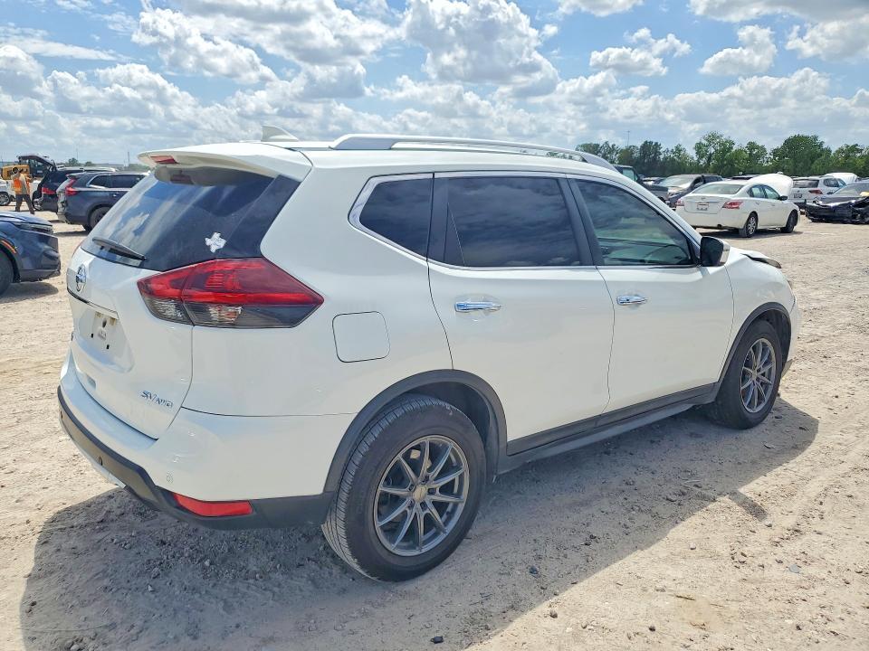 2019 Nissan Rogue sv
