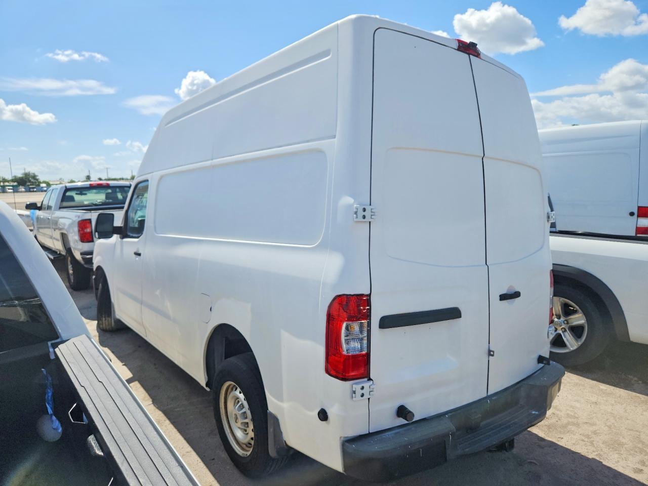 2016 Nissan NV 2500 HD S