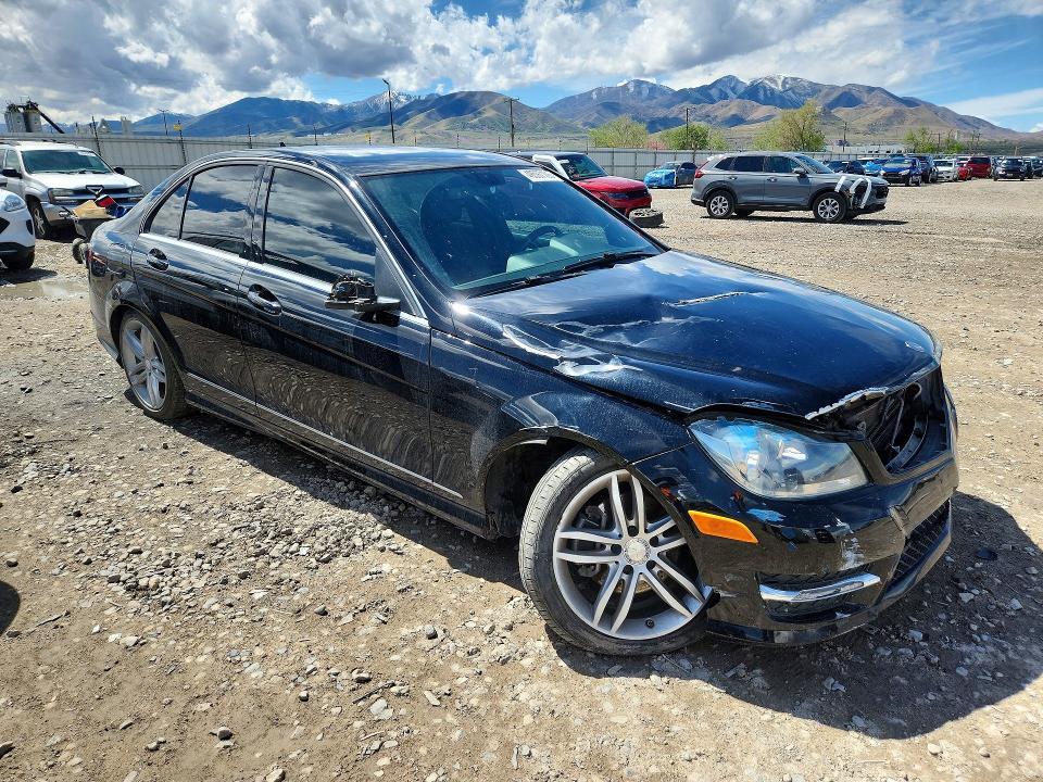 2014 Mercedes-Benz C 250