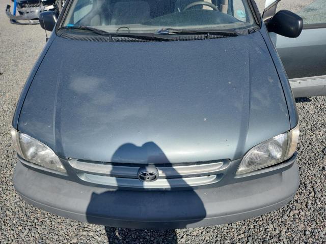 1999 Toyota Sienna ce