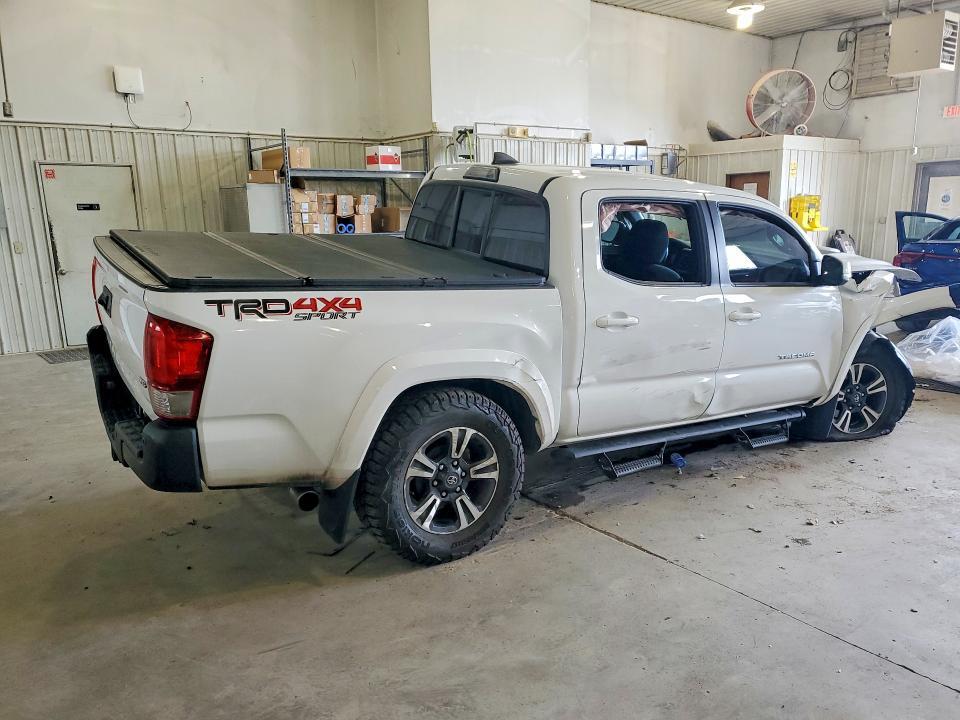 2016 Toyota Tacoma TRD Sport