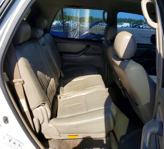 2005 Toyota Sequoia SR5